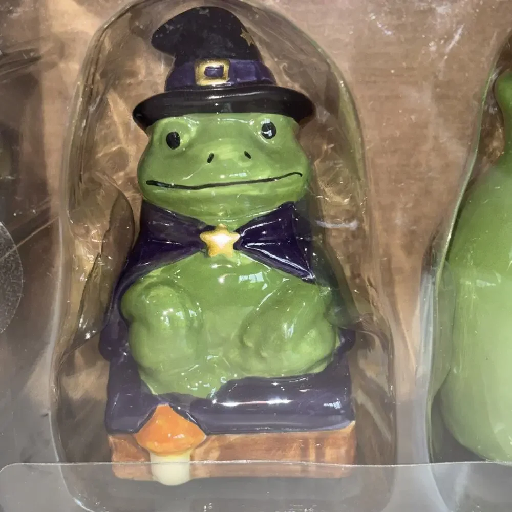 Witch Frog & Potion Bottle Haunted Halloween Ceramic Salt & Pepper Shaker Set